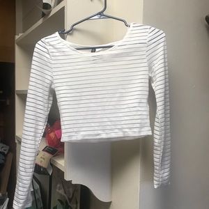 long sleeve crop top
